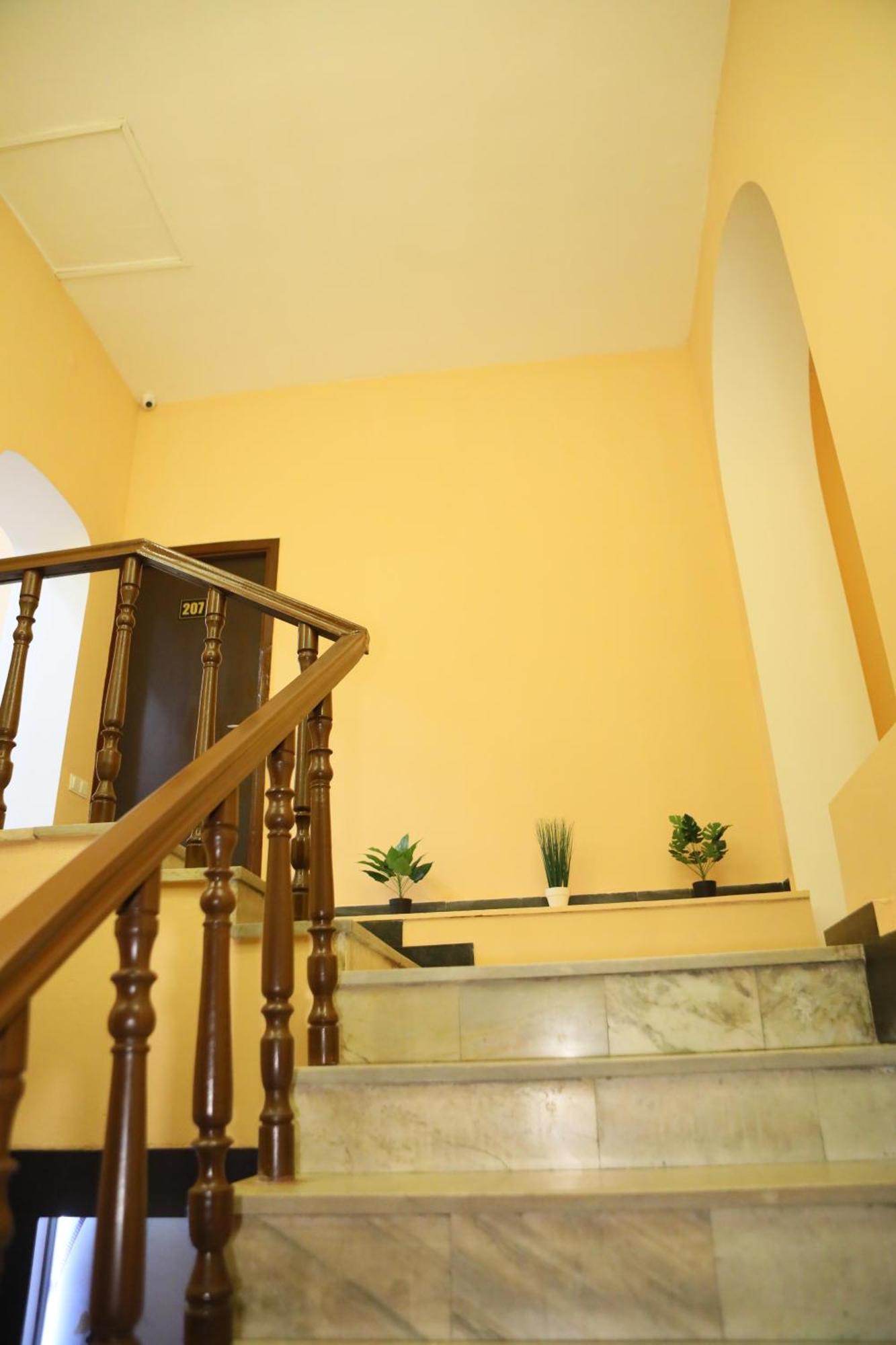 Elko Hotel Jerevan Buitenkant foto