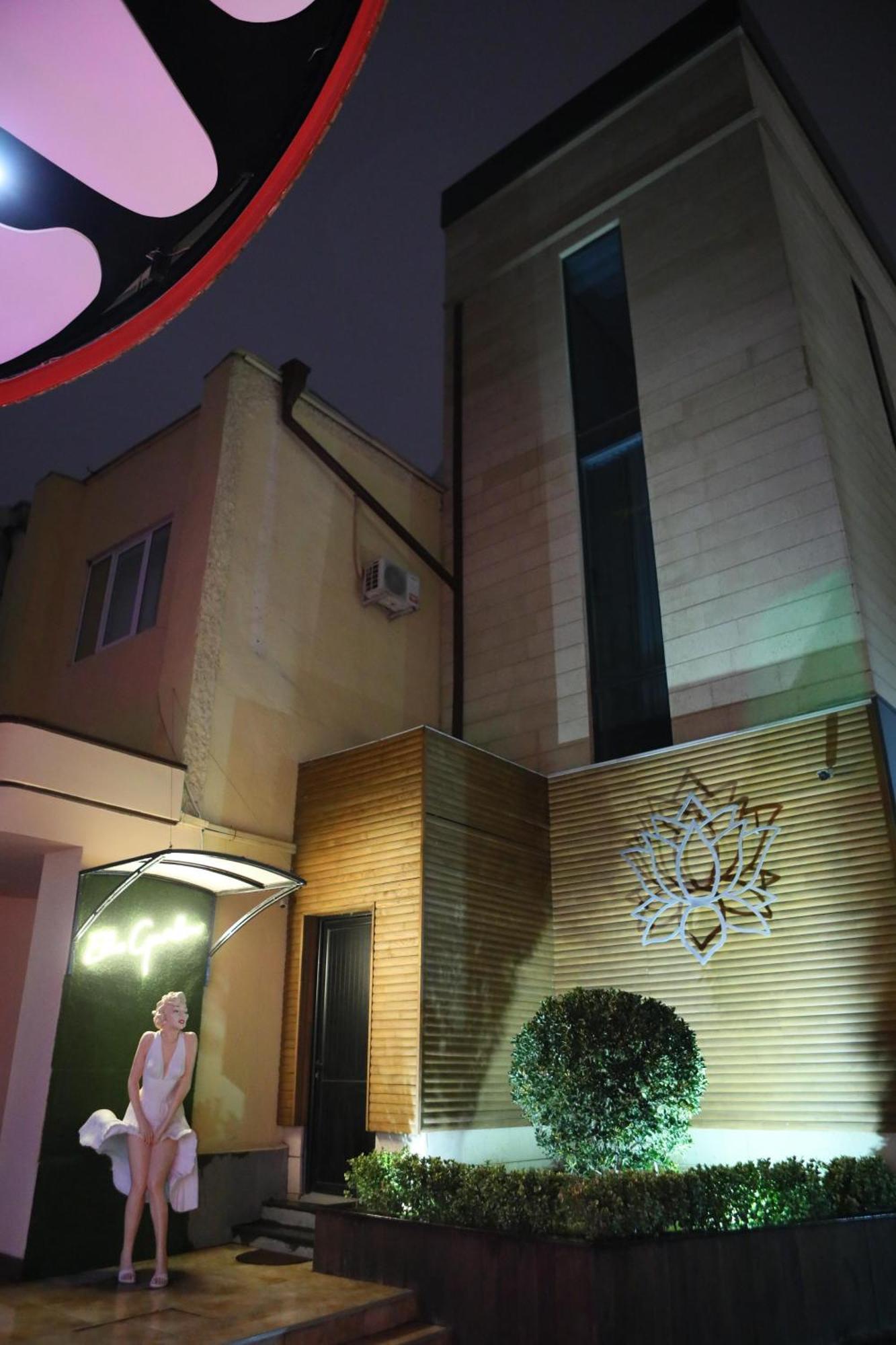 Elko Hotel Jerevan Buitenkant foto
