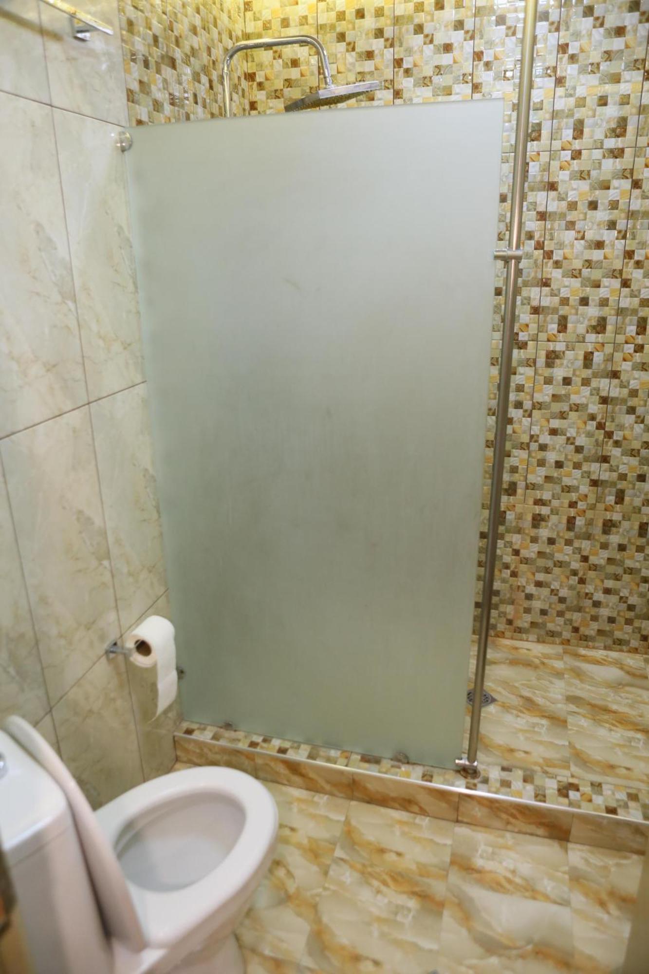 Elko Hotel Jerevan Buitenkant foto