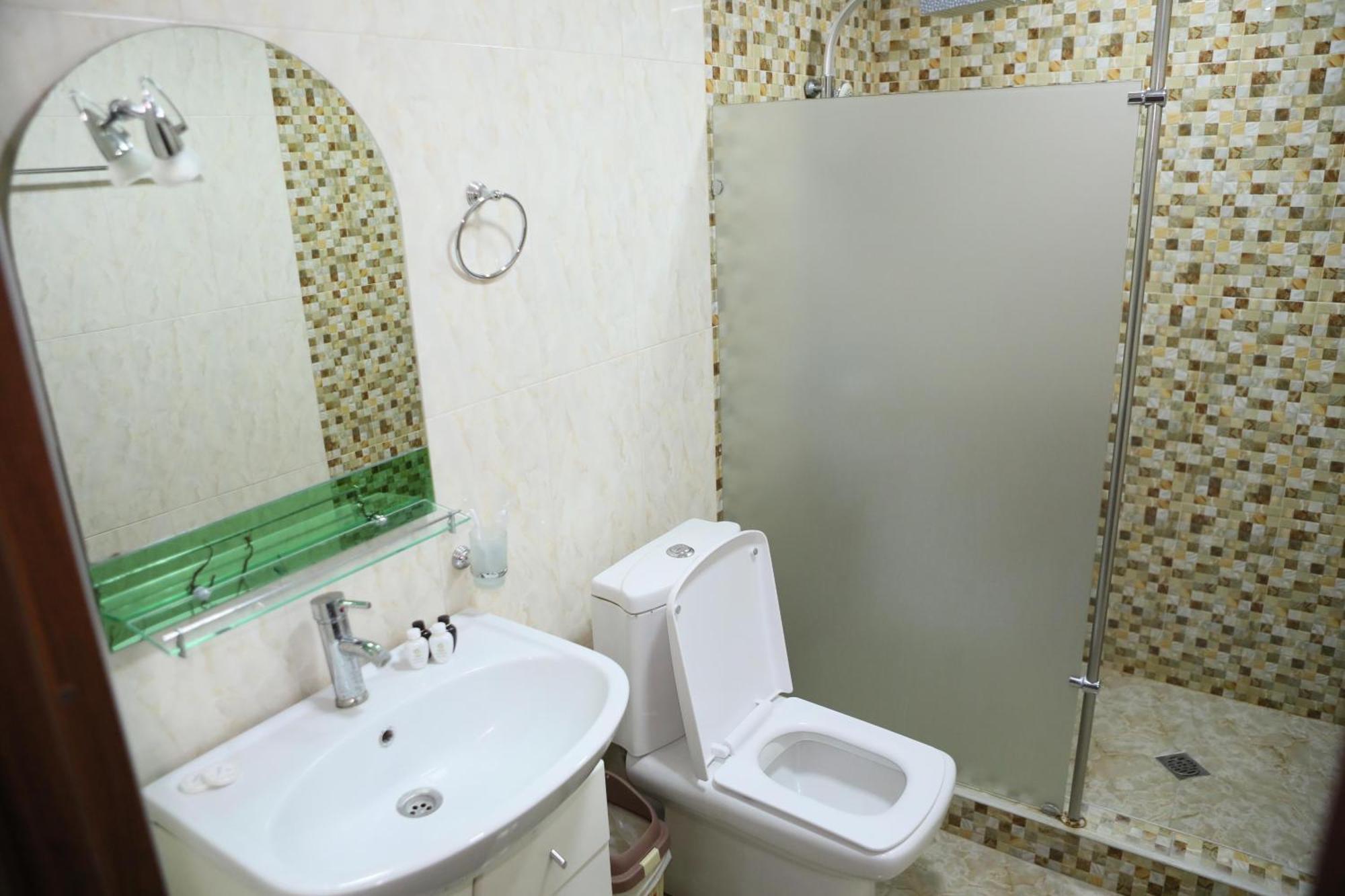 Elko Hotel Jerevan Buitenkant foto